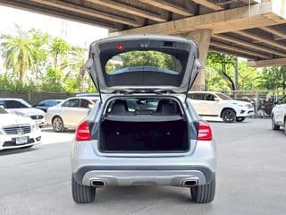 BENZ GLA200 ปี 2015 - image blurred placeholder