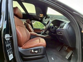 2021 BMW X7 xDrive30d M Sport (G07) - image blurred placeholder