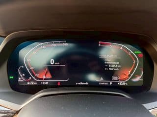 2021 BMW X7 xDrive30d M Sport (G07) - image blurred placeholder