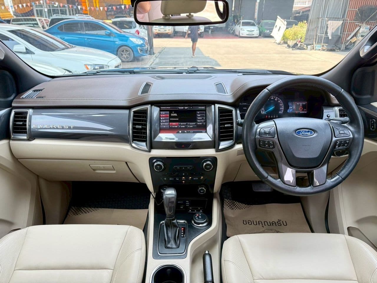 2017 Ford Everest 3.2 4x4 Titanium Plus รุ่นท็อปสุด