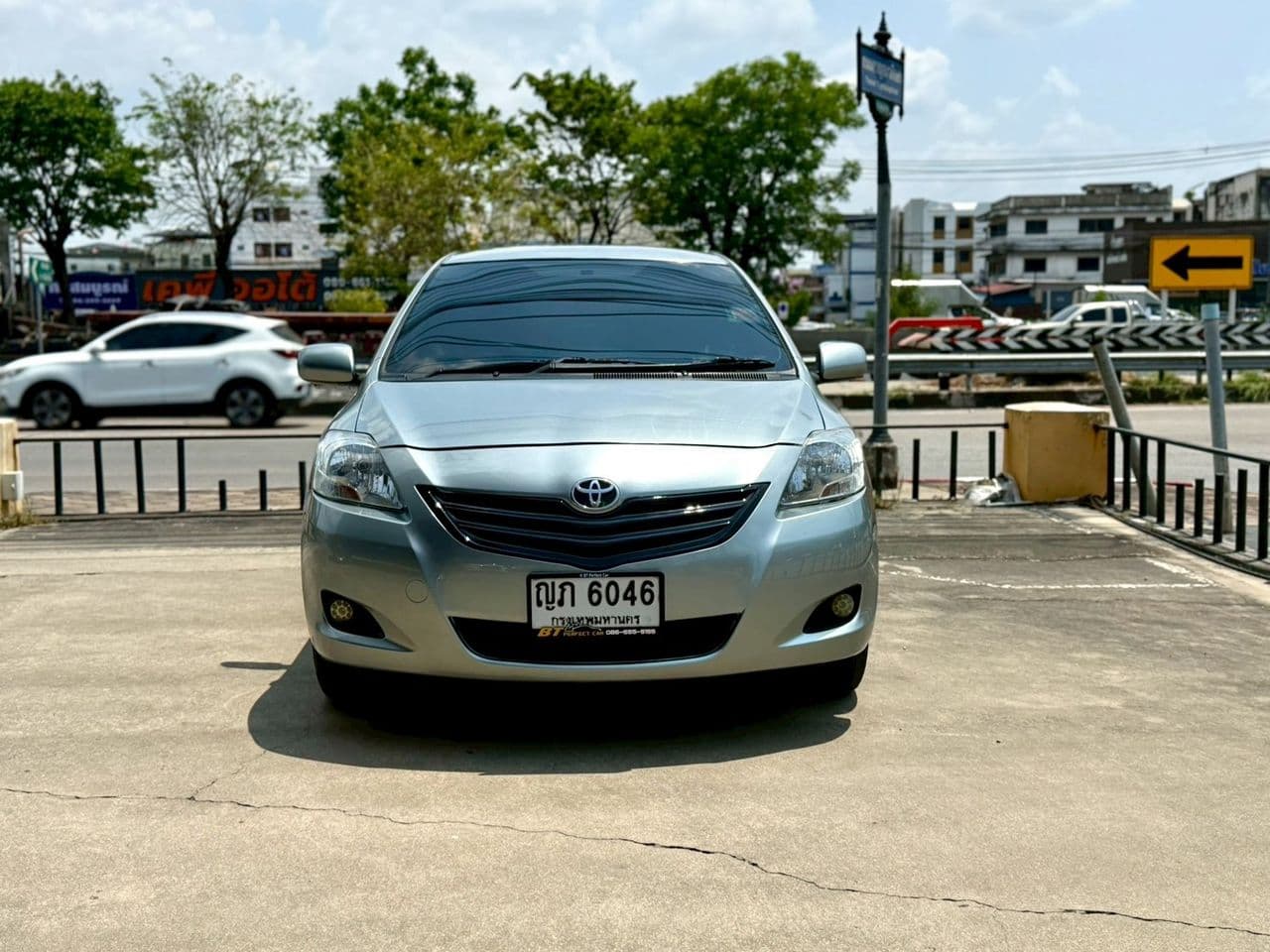 2011 TOYOTA VIOS 1.5E เกียร์ธรรมดา