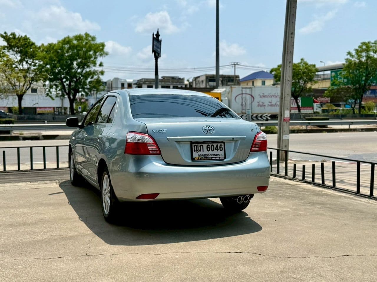 2011 TOYOTA VIOS 1.5E เกียร์ธรรมดา