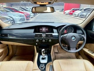 BMW E60 520d ปี 2010 - image blurred placeholder