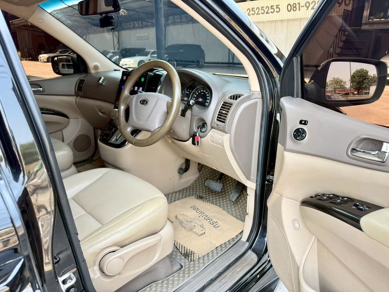 2011 Kia CARNIVAL 2.9 CEO Diesel