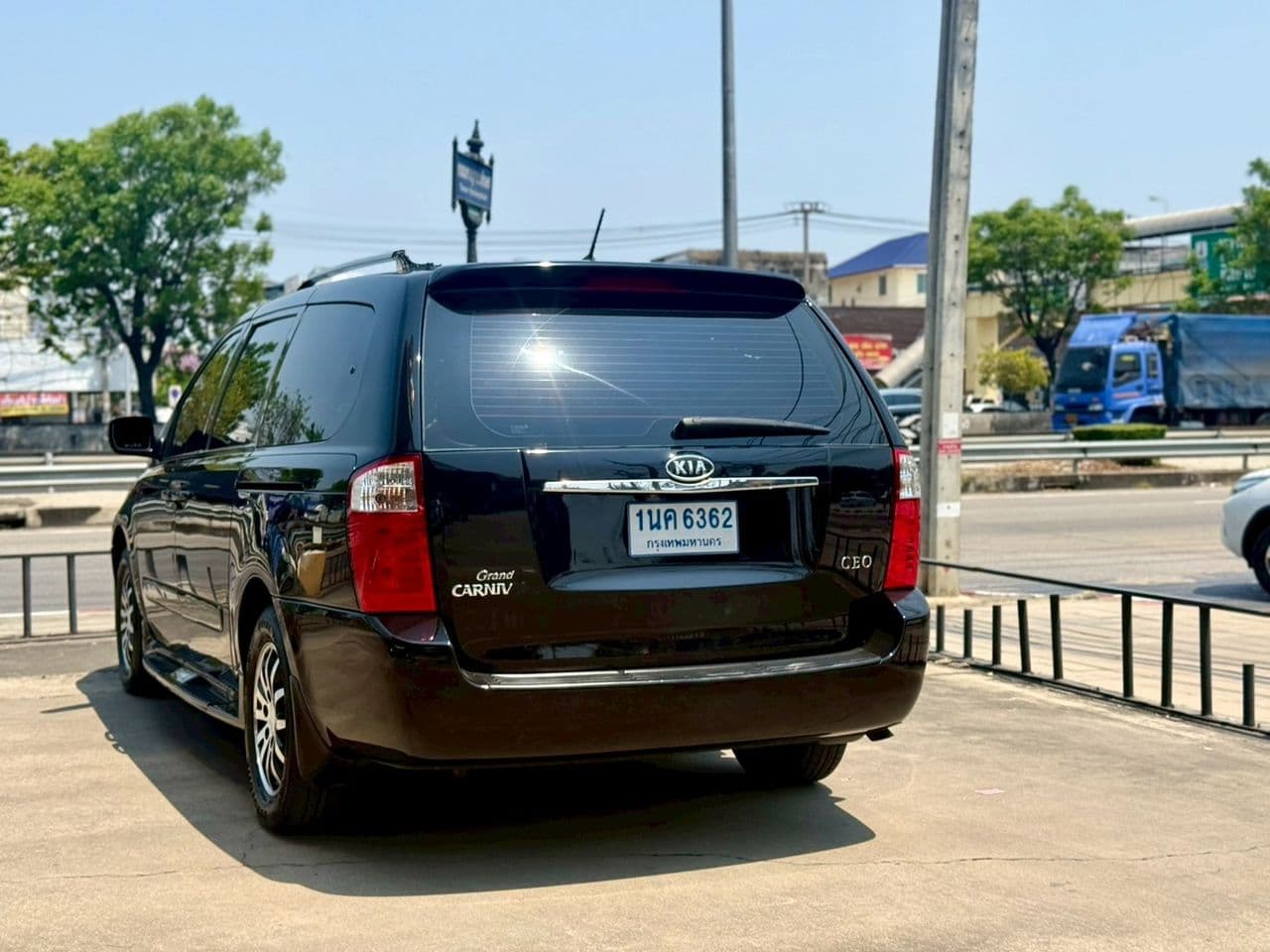 2011 Kia CARNIVAL 2.9 CEO Diesel