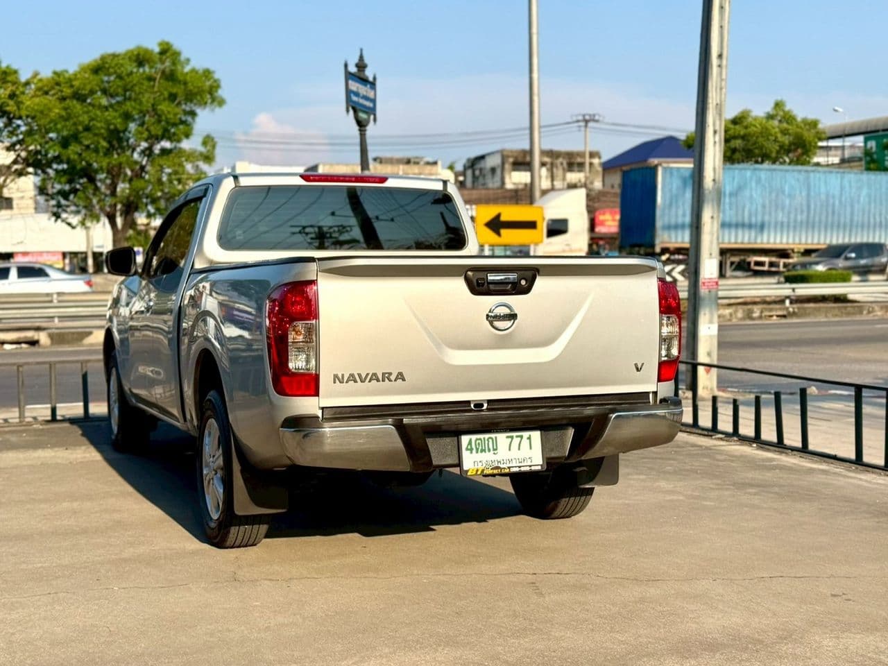 2017 NISSAN NP300 2.5 V Diesel Manual Transmission