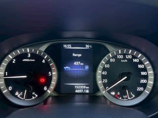 2017 NISSAN NP300 2.5 V Diesel Manual Transmission - image blurred placeholder