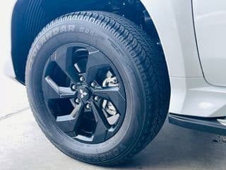 2024 MITSUBISHI PAJERO SPORT 2.4 ELITE EDTION - image blurred placeholder