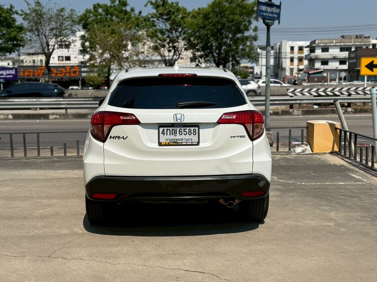 HONDA HR-V 1.8E ปี 2015