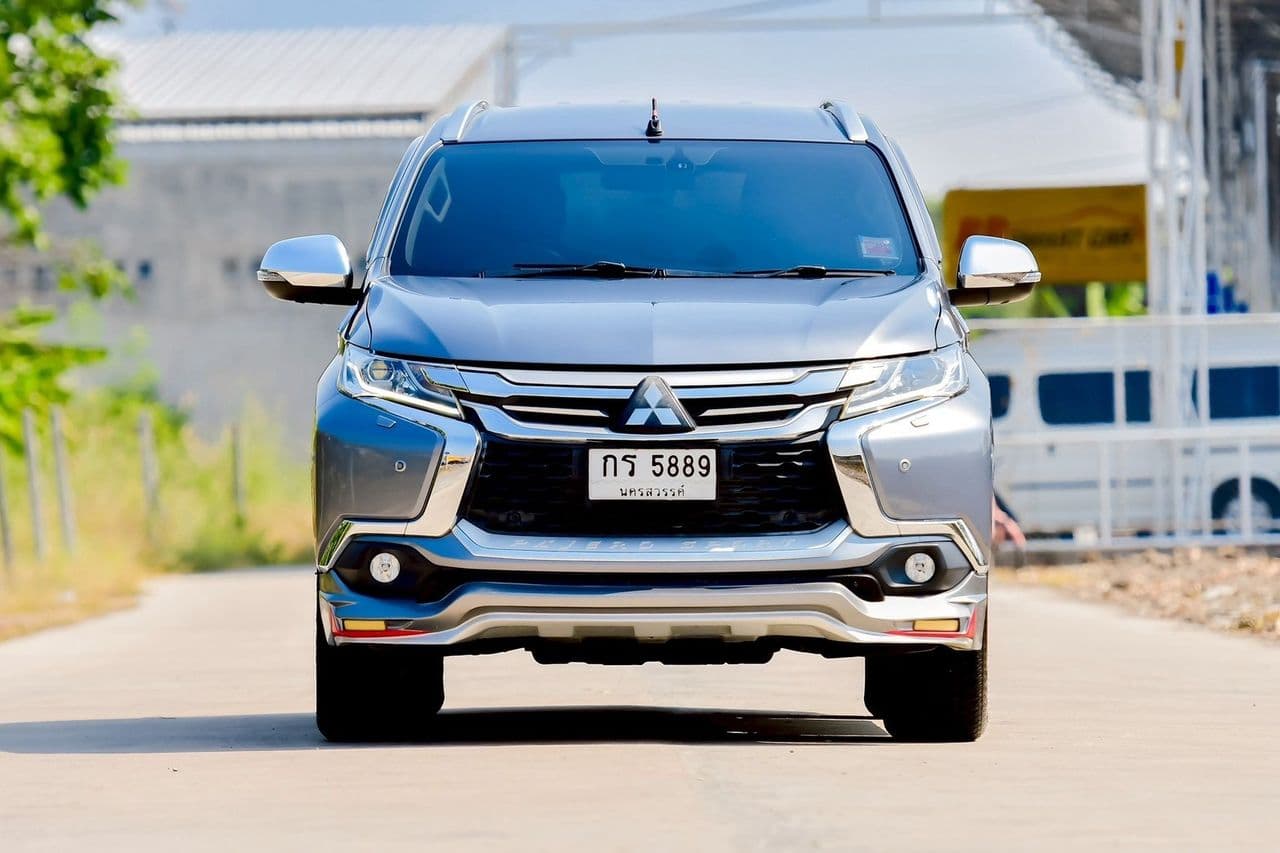 MITSUBISHI PAJERO SPORT 2.4GT พรีเมียม ท็อป A/T ปี 2017