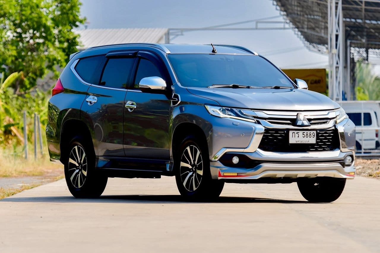MITSUBISHI PAJERO SPORT 2.4GT พรีเมียม ท็อป A/T ปี 2017