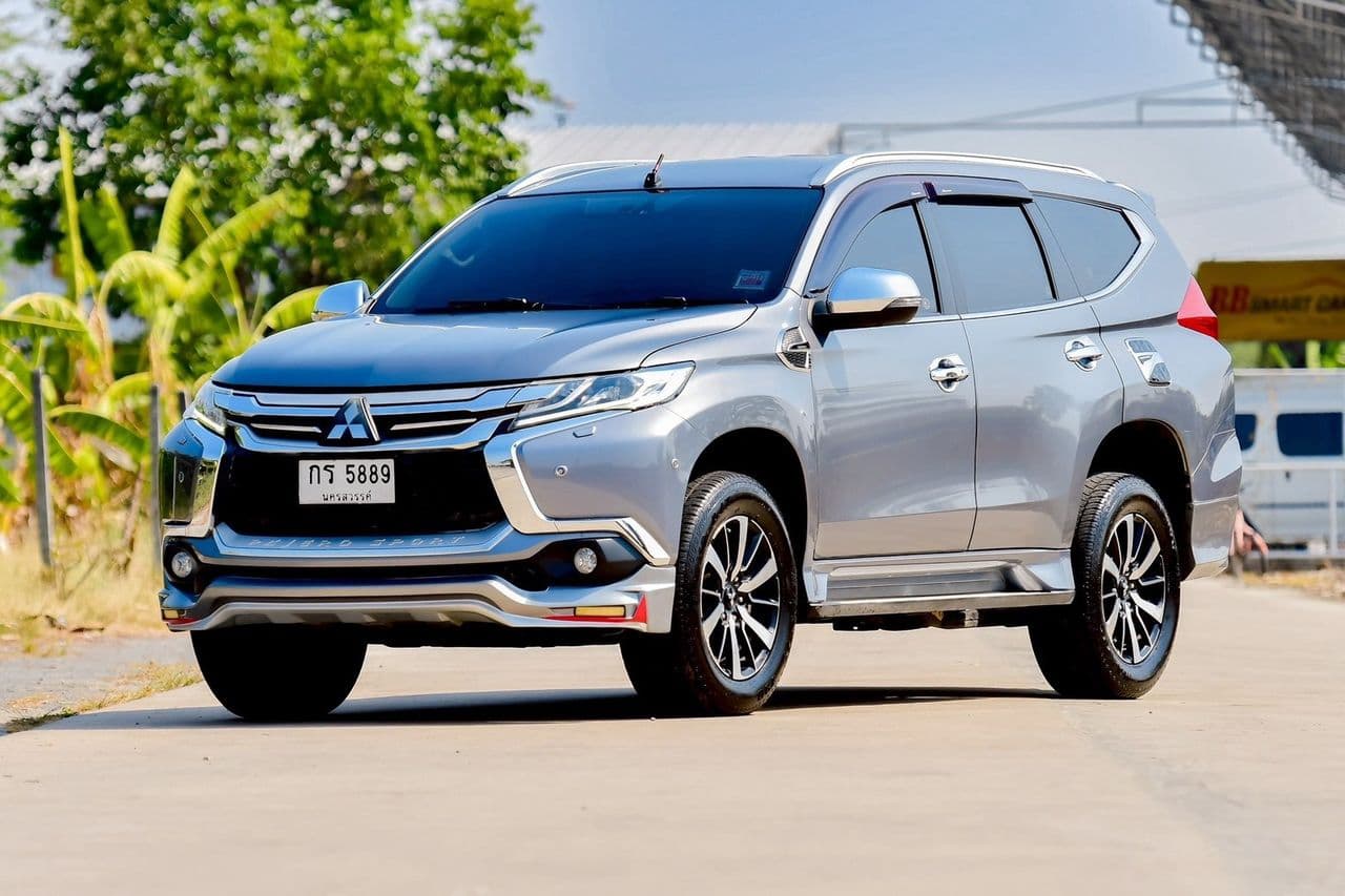 MITSUBISHI PAJERO SPORT 2.4GT พรีเมียม ท็อป A/T ปี 2017