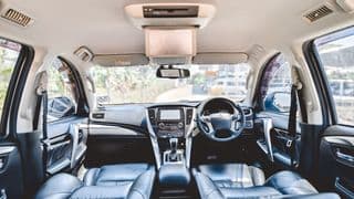 MITSUBISHI PAJERO SPORT 2.4GT พรีเมียม ท็อป A/T ปี 2017 - image blurred placeholder