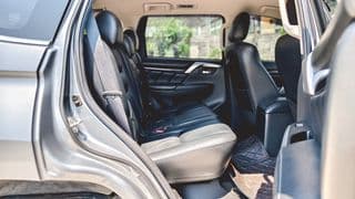 MITSUBISHI PAJERO SPORT 2.4GT พรีเมียม ท็อป A/T ปี 2017 - image blurred placeholder