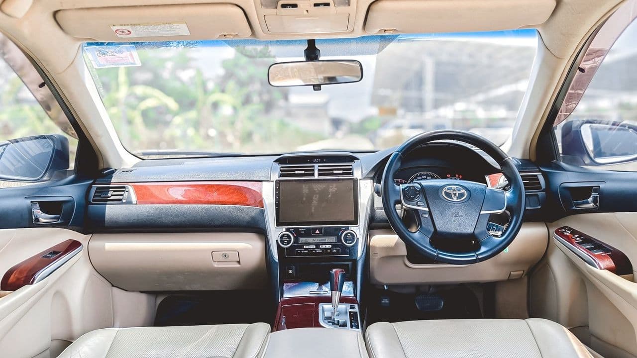 โตโยต้า Camry 2.0G 6A/T ปี 2013