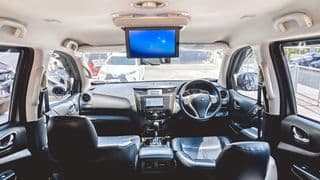 Nissan Terra 2018 2.3 VL A/T - image blurred placeholder