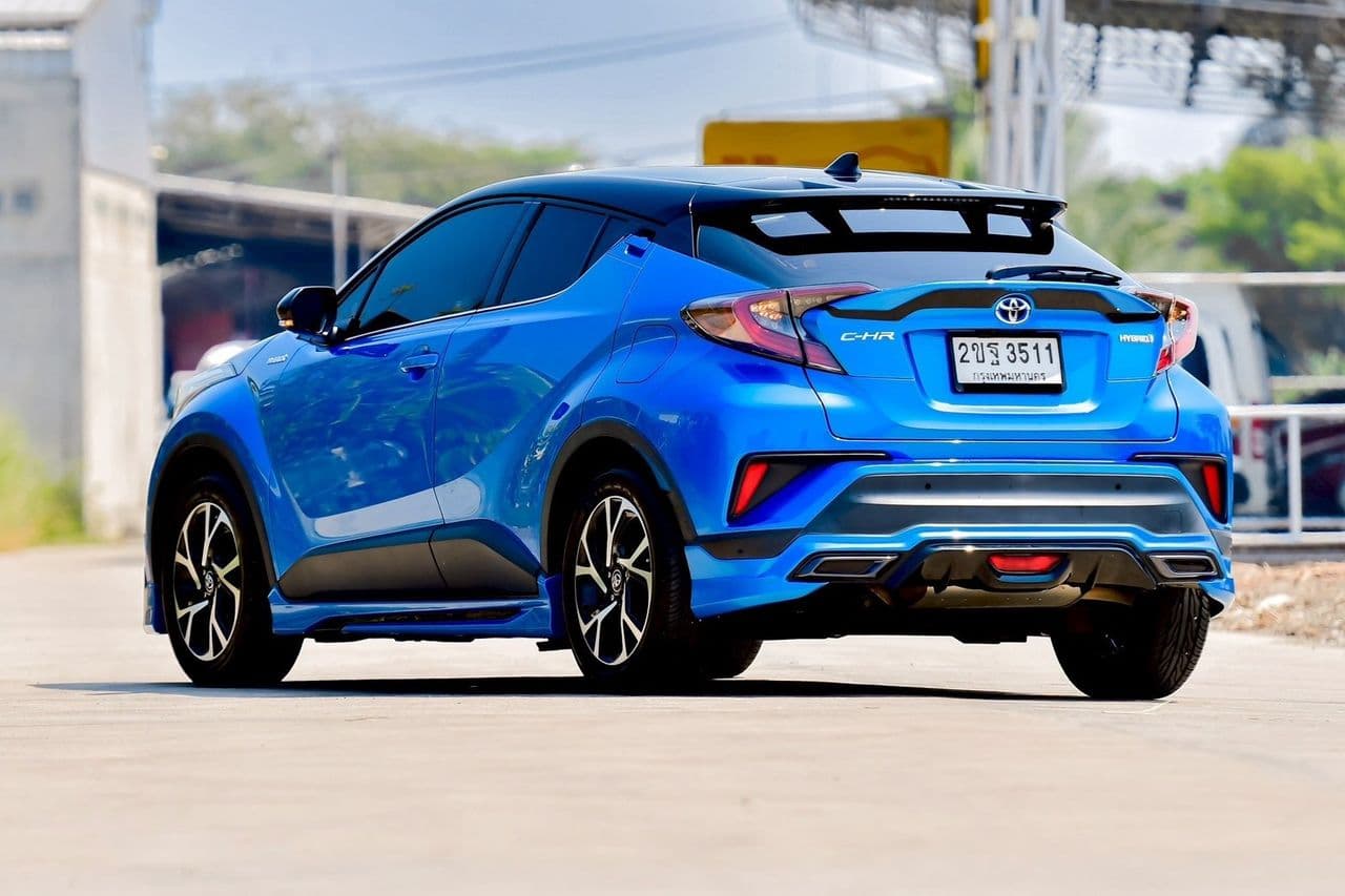 2019 TOYOTA C-HR 1.8 ไฮบริด รุ่นกลาง เกียร์อัตโนมัติ