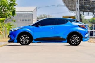 2019 TOYOTA C-HR 1.8 ไฮบริด รุ่นกลาง เกียร์อัตโนมัติ - image blurred placeholder