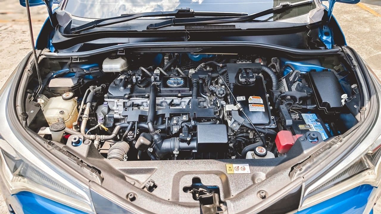 2019 TOYOTA C-HR 1.8 ไฮบริด รุ่นกลาง เกียร์อัตโนมัติ