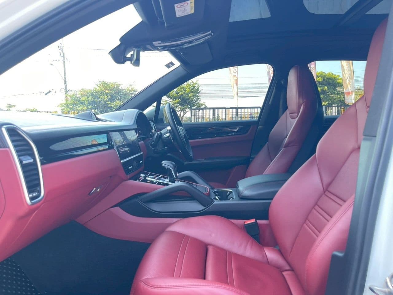 2020 Porsche Cayenne ไฮบริด ออปชันเต็ม