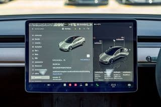 2023 TESLA MODEL 3 RWD รถยนต์ขับเคลื่อนล้อหลัง - image blurred placeholder