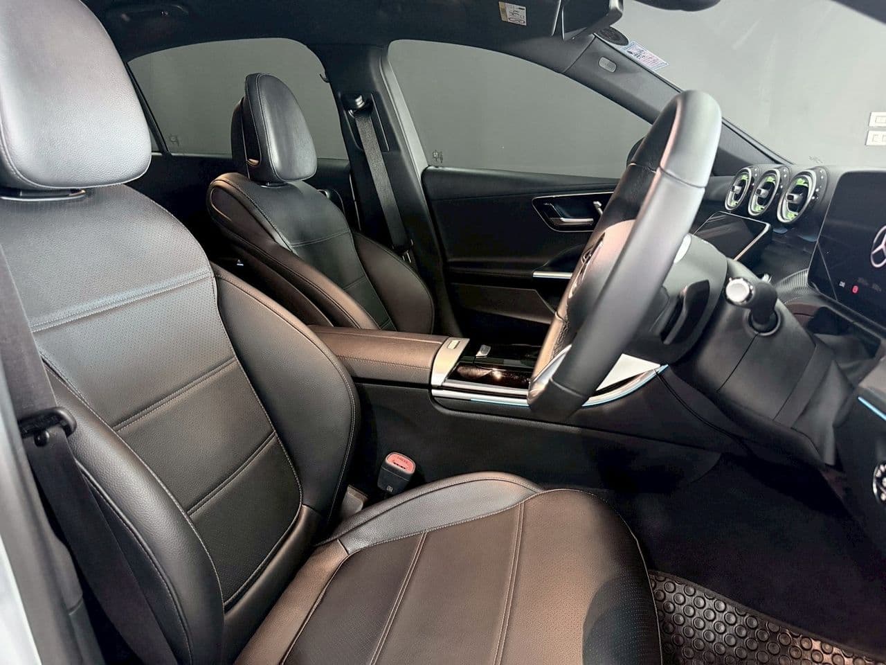 2023 Benz รถมือเดียว C220d Avantgarde