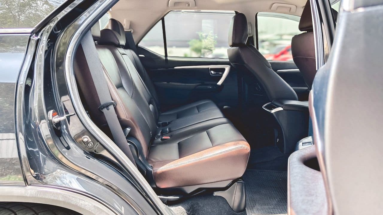 TOYOTA Fortuner 2.4 V 6A/T ปี 2018