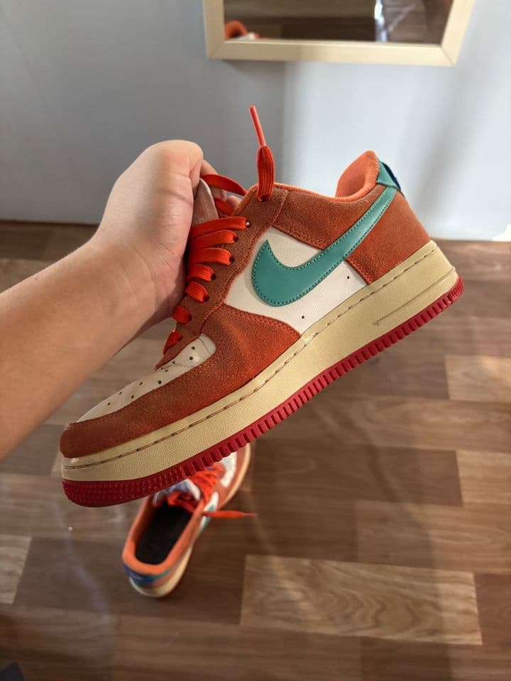 Air Force 1 Low ขนาด 8 สีส้มและสีเขียวอมฟ้า