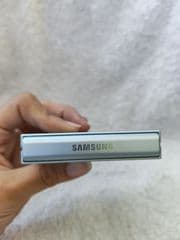 Samsung Flip 6 256GB สีเขียว - image blurred placeholder
