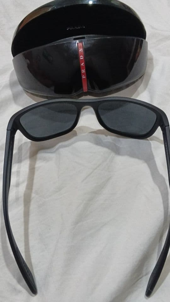 แว่นตา PRADA ของแท้ 100% สำหรับผู้ชาย