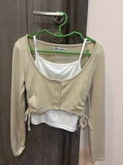 เสื้อกล้ามและเสื้อคลุม - image blurred placeholder