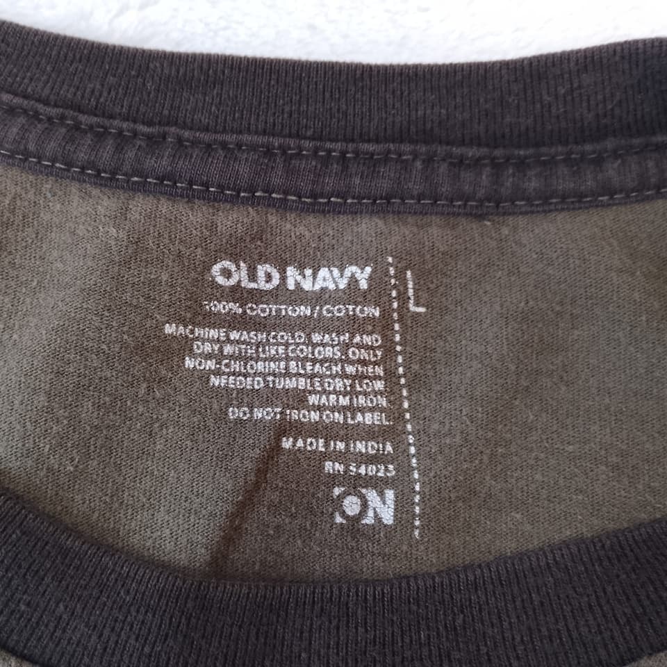 เสื้อลายทหารแบรนด์ Old Navy