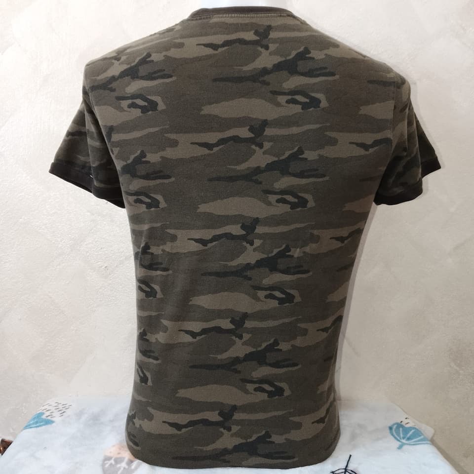เสื้อลายทหารแบรนด์ Old Navy