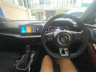 MG5 2023 1.5cc พร้อมซันรูฟ - image blurred placeholder
