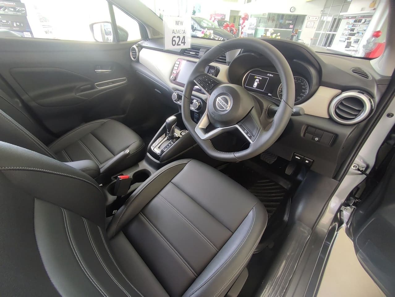Nissan Almera เทอร์โบ 2023 1.0