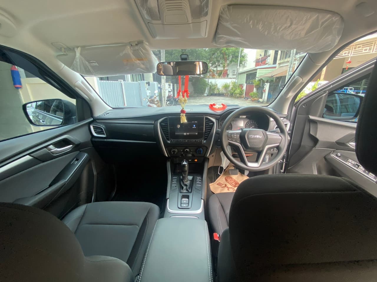 Isuzu MU-X 2022