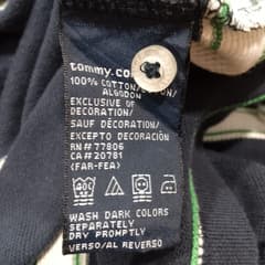 เสื้อเชิ้ตคอปก Tommy Hilfiger - image blurred placeholder