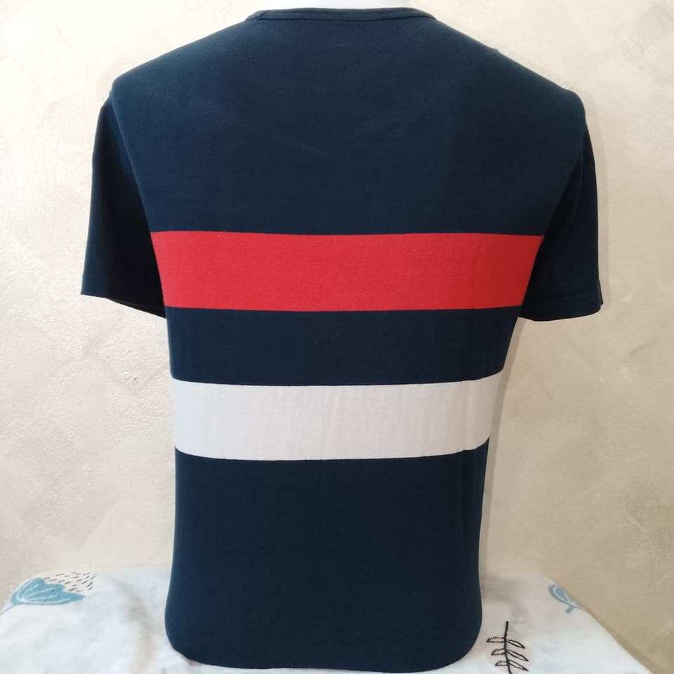 Old Navy T-shirt