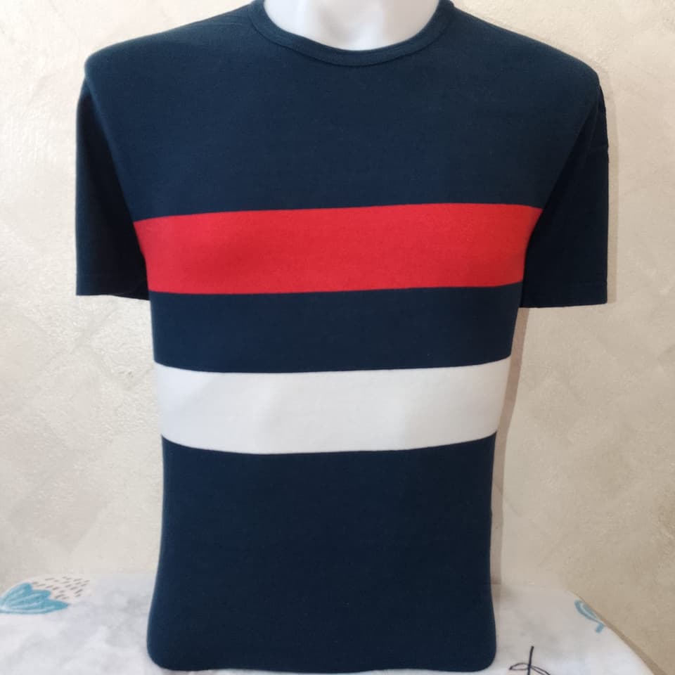Old Navy T-shirt