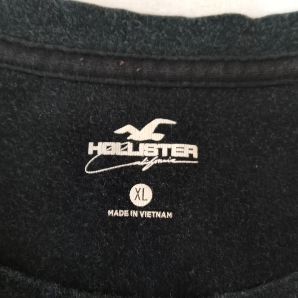 เสื้อยืด Hollister