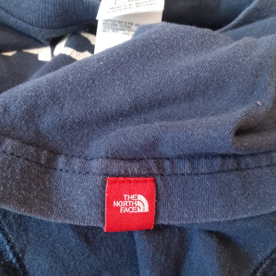 เสื้อยืด The North Face