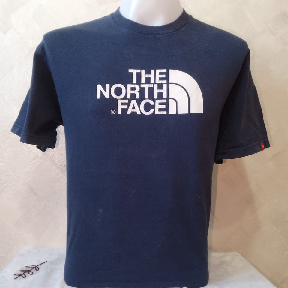 เสื้อยืด The North Face