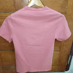 เสื้อ Champion - image blurred placeholder