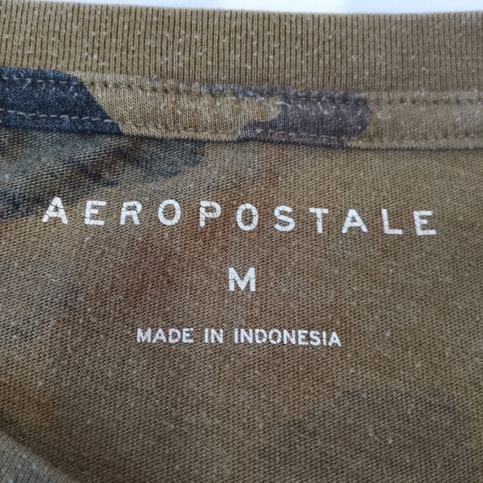 เสื้อลายพราง Aeropostale