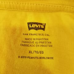 Levi's X Snoopy Shirt - image blurred placeholder