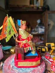 พระหง่อเฮี่ยนไต่เต่ งานแกะโบราณ ขนาด 12 นิ้ว - image blurred placeholder