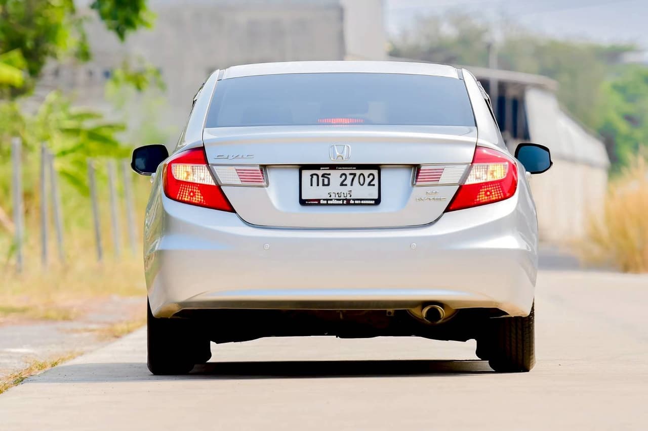 HONDA Civic 1.8S ปี 2013 ดีไซน์ทันสมัย ขับสนุก