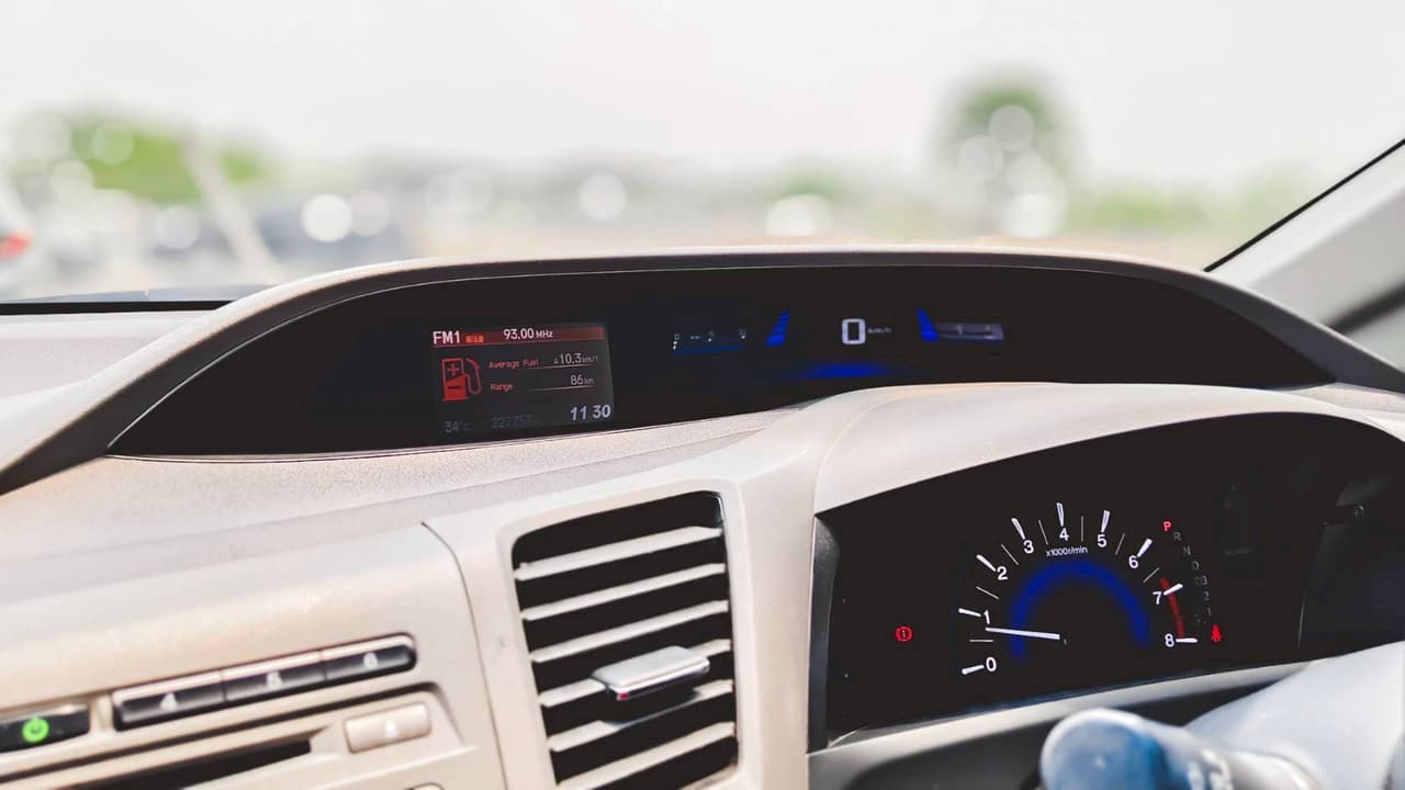 HONDA Civic 1.8S ปี 2013 ดีไซน์ทันสมัย ขับสนุก