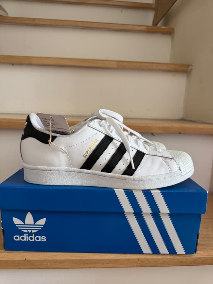 Adidas Superstar (รหัส EG4958) สีขาว-ดำยอดฮิต