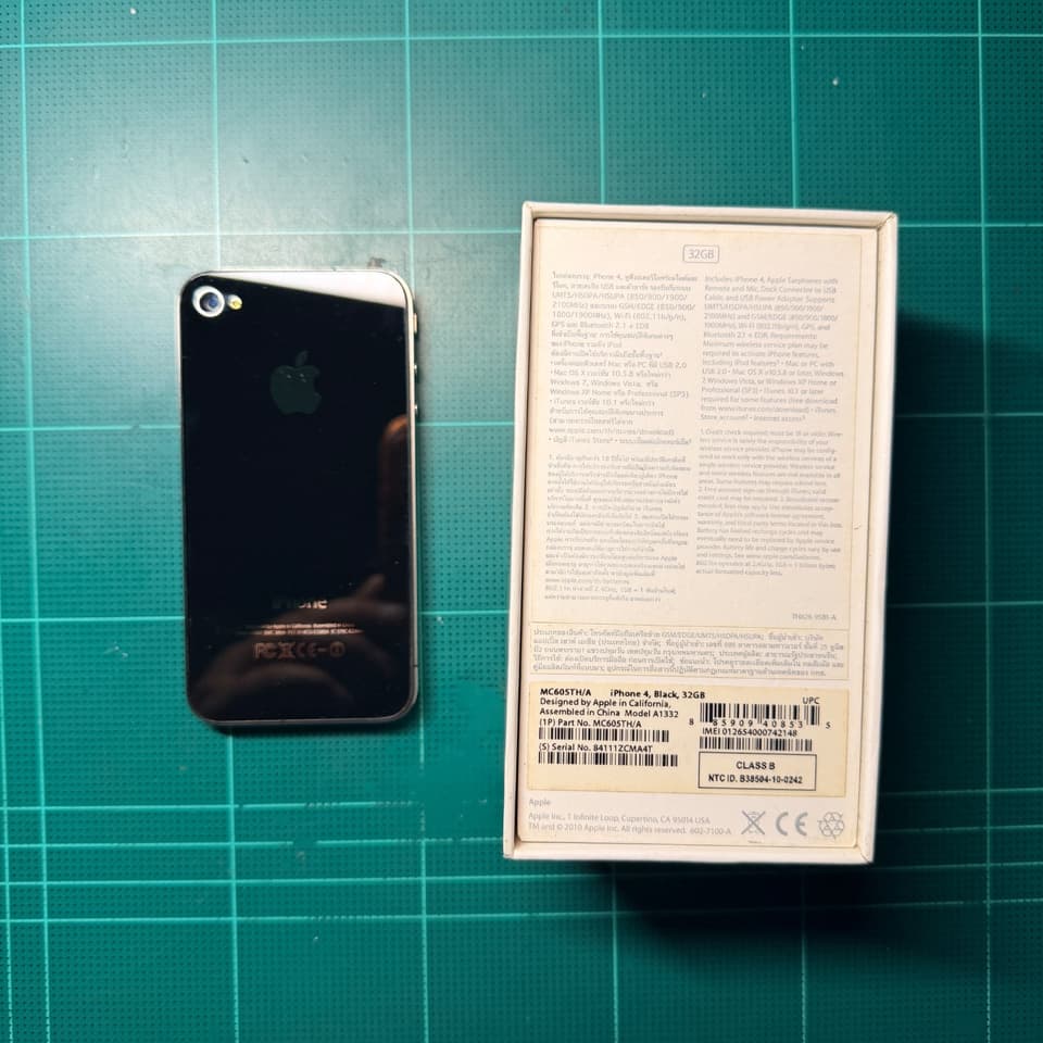 ขาย iPhone 4 เครื่องแท้จากศูนย์ + เกมในเครื่องเพียบ (หายากหลายเกม!)